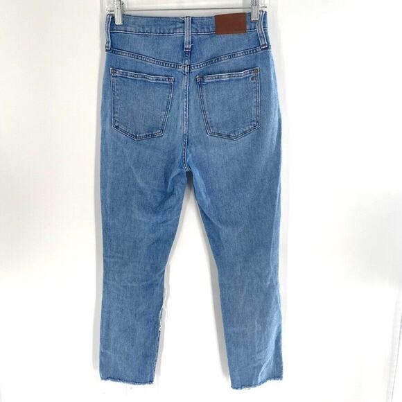 Madewell Womens High Rise Crop Boyjean Sz 23‎ Light Wash Distressed Raw Hem - Picture 3 of 12
